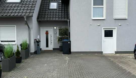 Bild von Modern & Gemütlich: Familienfreundliches Reihenmittelhaus in Wendschott mit Traumgarten