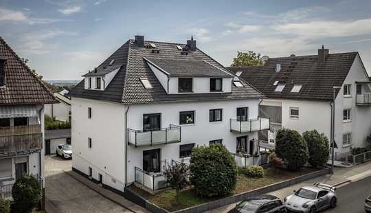 Bild von NEU *Paul & Partner* VOLLVERMIETETES MEHRFAMILIENHAUS IN HOFHEIM – 8 EINHEITEN & 4 GARAGEN!