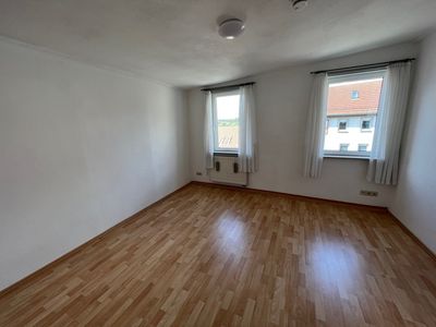 Charmante 3- Zi.-Wohnung mit EBK im Ortskern von Marbach - frei ab 01.09.26