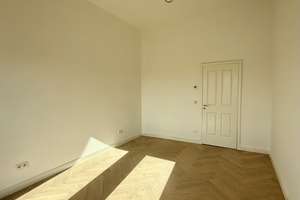 Traumwohnung im 5. OG - modernisierter Altbau mit Aufzug, Balkon, A+ Energieklasse und Einbauküche – Die vollständige Adresse der Immobilie erhältst du vom Anbieter., 12163 Steglitz, Berlin – Vorschaubild 16