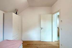 Neuwertiges Einfamilienhaus mit Lichthof, Garten, Aufzugschacht und barrierearmer Planung – Die vollständige Adresse der Immobilie erhältst du vom Anbieter., 12349 Britz, Berlin – Vorschaubild 33