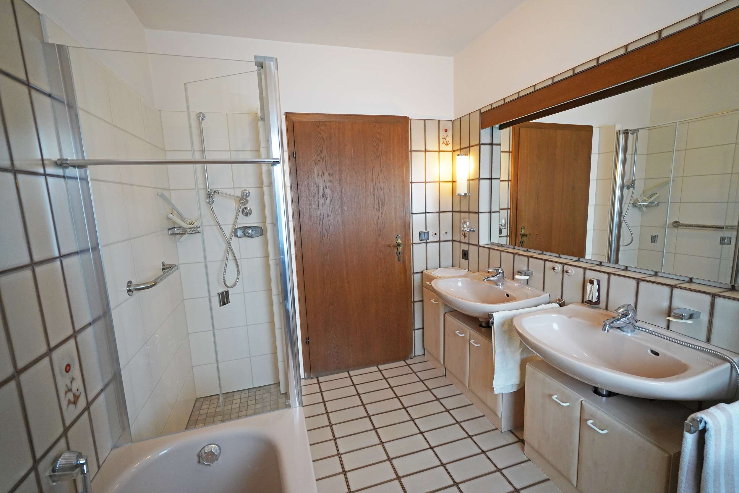 Immobilie in Neuenhaus - Ein Haus, viele Möglichkeiten: Charmantes Wohnhaus zur Nutzung als Ein- oder Zweifamilienhaus! - Bild 7