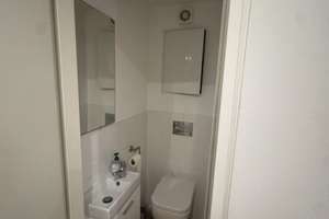 2-Zimmer  Penthouse Dachgeschosswohnung inkl Möbelablöse – Die vollständige Adresse der Immobilie erhältst du vom Anbieter., 13507 Tegel, Berlin – Vorschaubild 10