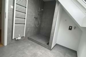 Kernsanierte, helle 2,5-Zimmer-Maisonette-Wohnung an der Achalm – Die vollständige Adresse der Immobilie erhältst du vom Anbieter., 72766 Reutlingen-Mitte, Reutlingen – Vorschaubild 4