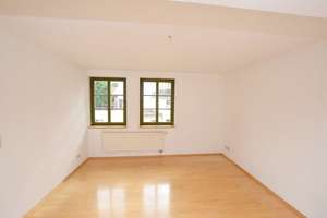 Schöne, große Maisonette-Wohnung mit 4 Zimmern, 2 Bädern + Balkon – Die vollständige Adresse der Immobilie erhältst du vom Anbieter., 38820 Halberstadt – Vorschaubild 9
