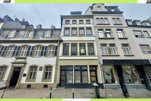 SAYAN Immobilien -Historischer & kernsanierter Altbau in direkter Nachbarschaft zum Karl-Marx-Haus-