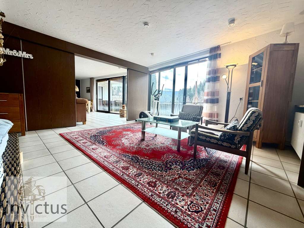 Immobilie in Bad Rippoldsau-Schapbach - 2-Zim-Whg. mit Bergblick in Bad Rippoldsau-Schapbach – hell, ruhig, zum Wohlfühlen und sofort frei - Bild 2