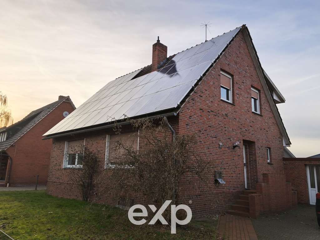 Immobilie in Esterwegen - Attraktive Kapitalanlage: Einfamilienhaus mit Einliegerwohnung und PV-Anlage in Esterwegen - Bild 2