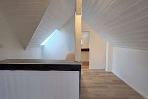 Großzügige, frisch renovierte Maisonette-Wohnung mit 5 Zimmern, 3 Bädern & Balkon – Bahnhofstraße 5, 97450 Arnstein – Vorschaubild 9