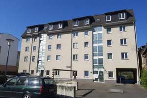 Gemütliche Maisonettewohnung mit Balkon sucht neue Mitbewohner!
