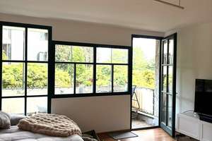 ++ Stylische 2-Zimmer-Wohnung mit Balkon & EBK in historischer Weberei ++