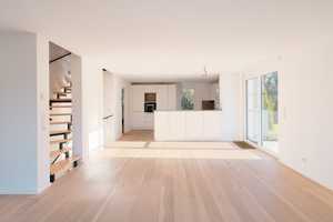 Modernes und neuwertiges Reiheneckhaus ***SAUNA**GARAGE**GARTEN*** – Stuttgart – Vorschaubild 2