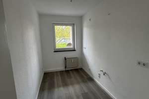 Drei-Zimmer-Wohnung / verkehrsgünstig + zentrumsnah / 2. Obergeschoss – Fliethstraße 21, 41061 Gladbach, Mönchengladbach – Vorschaubild 3