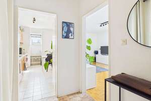 Dachgeschosswohnung mit Weitblick – Die vollständige Adresse der Immobilie erhältst du vom Anbieter., 81245 Neupasing, München – Vorschaubild 2