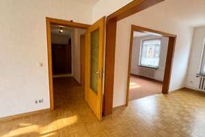 Großzügige 7-Zimmer-Maisonettewohnung | ca. 132 m² | 2 Bäder | Ideal für Familien in Unter-Meiderich – Malmedyer Straße 4, 47137 Untermeiderich, Duisburg – Vorschaubild 5