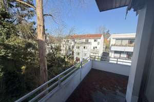 Schwachhausen: Schöne, gut aufgeteilte 3-4 Zi. - DG- Wohnung mit Lift, gr. Balkon u. TG-Stellplatz – Die vollständige Adresse der Immobilie erhältst du vom Anbieter., 28211 Gete, Bremen – Vorschaubild 12