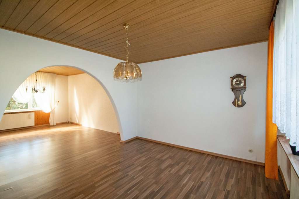 Immobilie in Mendig - Ihr neues Zuhause: Charmantes Einfamilienhaus mit grüner Oase! - Bild 3