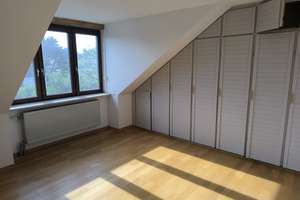 Befristet: WG-geeignete 3,5 - Zimmerwohnung in Sendling-Westpark mit Dachterrasse – Ohlstadter Straße 22, 81373 Mittersendling, München – Vorschaubild 3