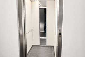 Hochwertige  Erdgeschosswohnung mit Terrasse und Tiefgaragenstellplatz. – Die vollständige Adresse der Immobilie erhältst du vom Anbieter., 22453 Niendorf, Hamburg – Vorschaubild 18