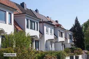 Reihenmittelhaus nebst Anbau