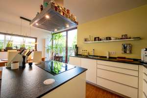 Architektur seiner Zeit voraus – Modernes Reihenendhaus mit Dachatrium am Riedberg (Altkönigblick) – Die vollständige Adresse der Immobilie erhältst du vom Anbieter., 60438 Kalbach-Riedberg, Frankfurt am Main – Vorschaubild 12