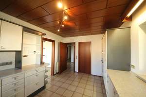 Viel Platz für die große Familie ~ Gepflegtes Wohnhaus mit überdachtem Außenschwimmbad ... – Die vollständige Adresse der Immobilie erhältst du vom Anbieter., 74838 Limbach – Vorschaubild 27