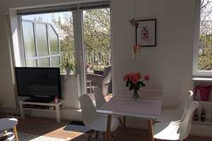 Sonnige Wohnung mit Dachterrasse und Mansarde – Herderstraße 40, 40589 Düsseldorf – Vorschaubild 1