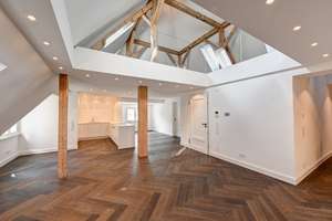 Luxuriöses Wohnen auf zwei Ebenen – Design-Maisonette im Altbaujuwel – Holbeinstraße 17, 81679 Altbogenhausen, München – Vorschaubild 2
