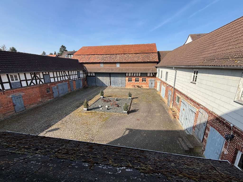 Immobilie in Ebsdorfergrund - Charmanter Vierseitenhof in 35085 Ebsdorfergrund - Bild 2