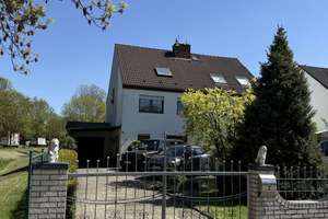 Elegante Doppelhaushälfte mit stilvollem Design – Die vollständige Adresse der Immobilie erhältst du vom Anbieter., 41238 Mülfort, Mönchengladbach – Vorschaubild 2