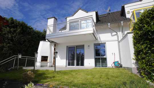 Bild von Modernes Haus mit Einliegerbereich Hofheim-Rosenberg