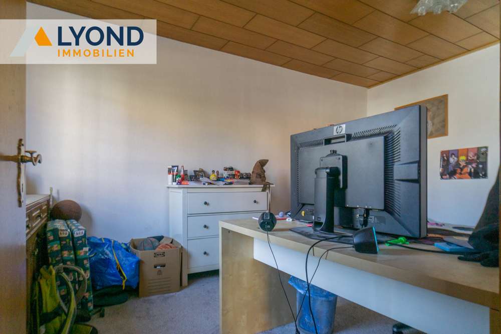 Immobilie in Bad Arolsen - Großzügiges Fachwerkhaus mit großem Grundstück und Entwicklungsmöglichkeiten! - Bild 4