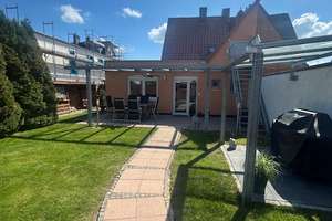 Niedliche Doppelhaushälfte mit großem Gartenglück - Nur einziehen und wohlfühlen in BS-Gartenstadt