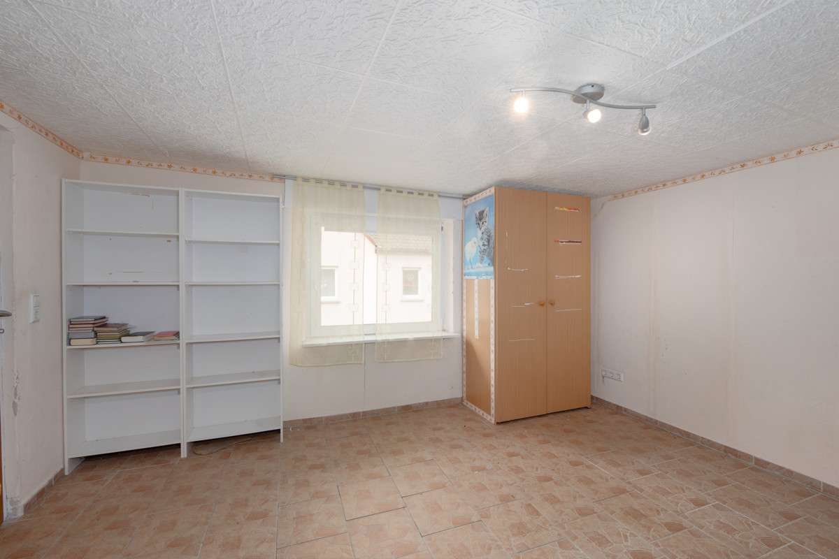 Immobilie in Dettenheim - Einfamilienhaus mit großem Garten in ruhiger Lage von Dettenheim - Bild 7