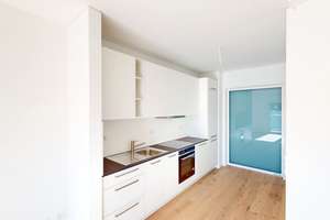 Weitläufige 2-Zimmer-Wohnung mit Loggia für moderne Ansprüche – Martinstr. 42b, 40223 Bilk, Düsseldorf – Vorschaubild 3