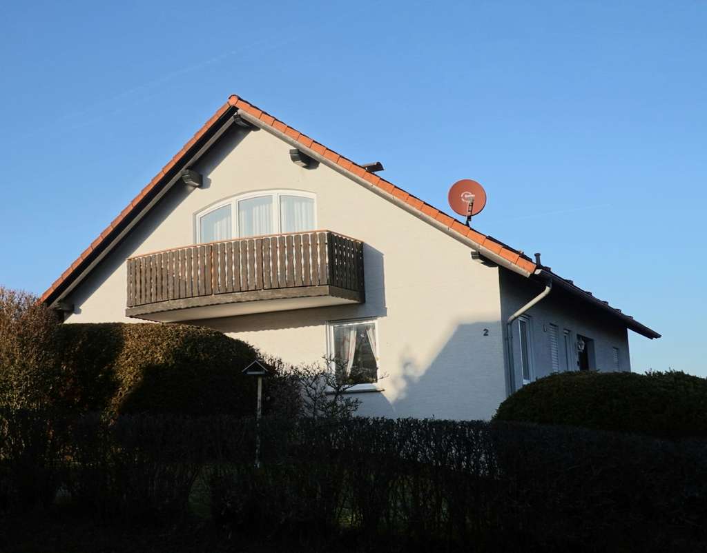 Immobilie in Eschwege - Wunderschönes Wohnhaus mit 1 bis 3 Wohneinheiten – natur- und stadtnah in Eschwege / Oberdünzebach - Bild 2