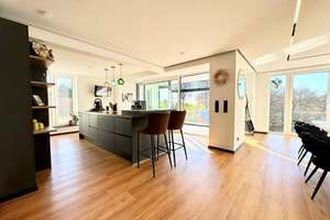 Luxuriös: kernsaniertes Einfamilienhaus mit atemberaubendem Ausblick, Indoorpool, Sauna und Garage – Die vollständige Adresse der Immobilie erhältst du vom Anbieter., 42719 Wald, Solingen – Vorschaubild 11