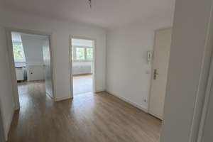  Lichtdurchflutete, sehr zentral gelegene 3-Zi.-DG-Wohnung in Düsseldorf-Zooviertel von privat – Die vollständige Adresse der Immobilie erhältst du vom Anbieter., 40239 Düsseltal, Düsseldorf – Vorschaubild 12
