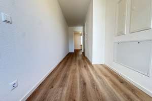 Ihr neues Zuhause mit moderner Wohnküche, lichtdurchfluteten Räumen und großzügiger Loggia – Von-Hünefeld-Straße 20+22, 89231 Neu-Ulm – Vorschaubild 9