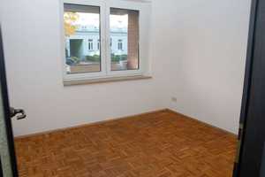 Schöne Wohnung mit Parkett und Balkon - großer grüner Innenhof – Further Straße 18, 9113 Chemnitz – Vorschaubild 18