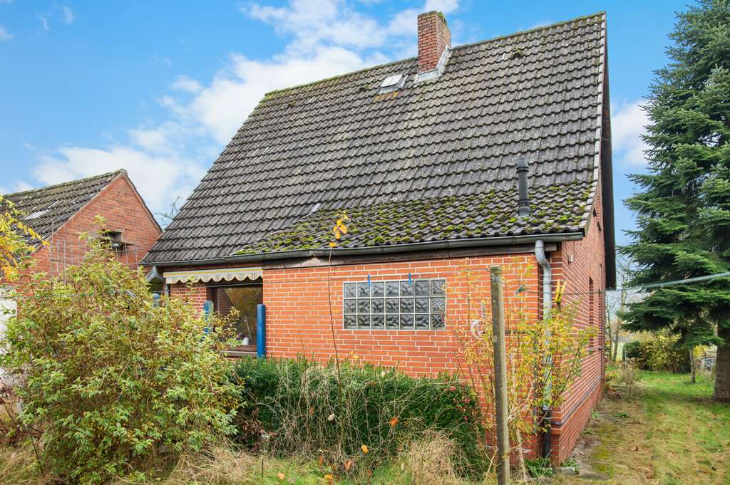 Immobilie in Jevenstedt - Pferde als Nachbarn mit Blick über Felder? Ihr neues Haus wartet auf Sie! - Bild 3