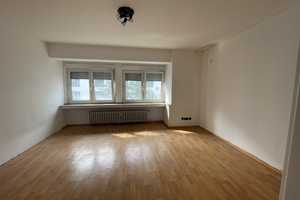 Attraktive 4-Zimmerwohnung mit Balkon in zentraler,ruhiger Lage! WG geeignet! – Klosterstr. XX, 40211 Düsseldorf – Vorschaubild 11