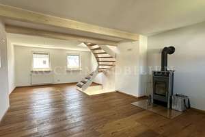 Reiheneckhaus - Achalm - 523m² Grundstück - Grüner Garten - Garage – Die vollständige Adresse der Immobilie erhältst du vom Anbieter., 72766 Reutlingen-Mitte, Reutlingen – Vorschaubild 6