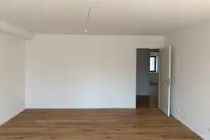 In Düsseldorf: Hochwertige Wohnung mit drei Zimmern und Balkon – Kronprinzenstraße 82-84, 40217 Düsseldorf – Vorschaubild 4