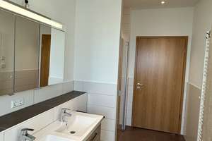 Möblierte 3,5-Zimmer-Penthouse-Wohnung mit Garage und einem Stellplatz in Heilbronn Biberach  – Die vollständige Adresse der Immobilie erhältst du vom Anbieter., 74078 Biberach, Heilbronn – Vorschaubild 16