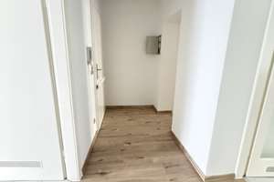 Leerstand! Renovierte helle 2 Zimmerwohnung  - in zentraler Lage! ab sofort verfübar! – Nettelbeckstr. 20, 65195 Westend / Bleichstraße, Wiesbaden – Vorschaubild 6