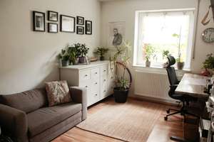 Familienfreundliche 4-Zimmer-Hochparterre-Wohnung mit Balkon – Top-Lage Augsburg-Lechhausen – Die vollständige Adresse der Immobilie erhältst du vom Anbieter., 86167 Lechhausen-West, Augsburg – Vorschaubild 1