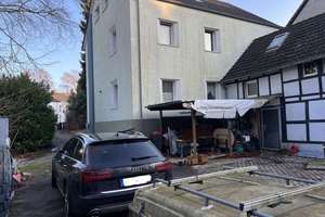 Sanierungsbedürftiges Mehrfamilienhaus auf übergroßem Grundstück in direkter Nachbarschaft der TU