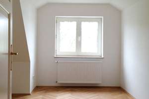 Exklusive 3-Zimmer Dachgeschoss Wohnung mit ausbauhfähigen Spitzboden zur Maisonette Wohnung – 80687 Sankt Ulrich, München – Vorschaubild 5