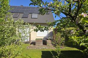 Haus für Natur- und Gartenliebhaber mit super Anbindung in die City: U5, S5, 20/40 Min bis Alex/Zoo)